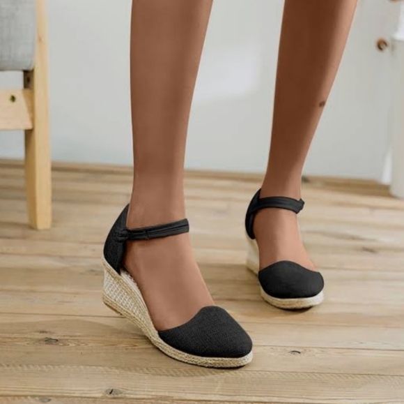 Black and Tan Espadrille Wedge Sandals 6.5 Women Sandals - Picture 15 of 15